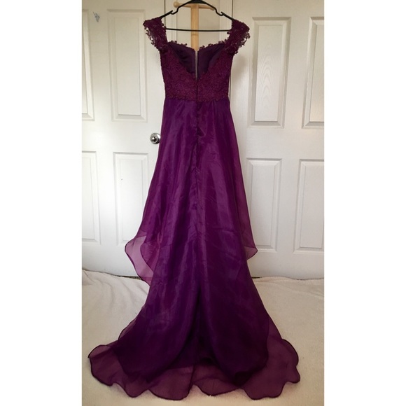 High-Low Prom Dress - Picture 4 of 7